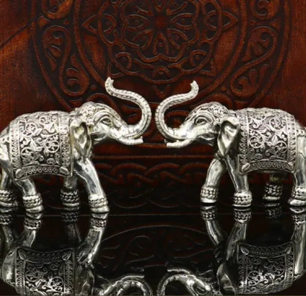 Home 16 The Art of Silver